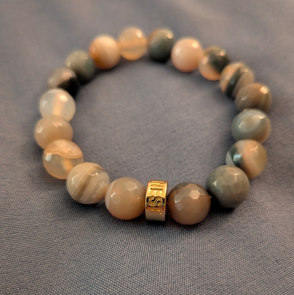 NEST Fragrances Jewelry - Nest Stretch Bracelet Agate With 22k Gold Plated Nest Bead
